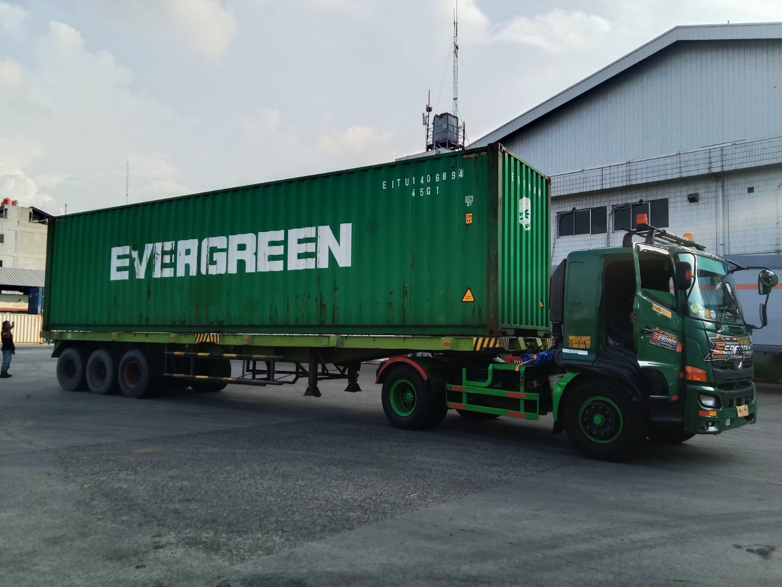 Trucking services